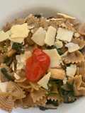Farfalle integrali con rucola porcini e pomodorini