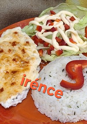 Tejfölös-sajtos csirkemell 🧀🐔🧀 recept fotója