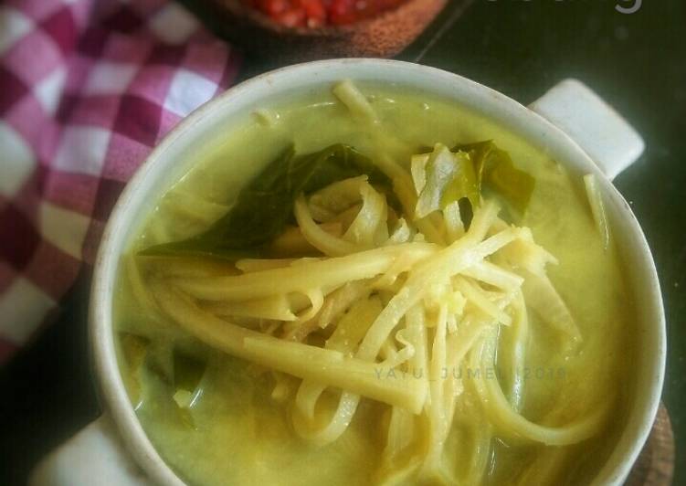 Sayur gurih Rebung