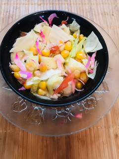 A picture of Healthy salad.