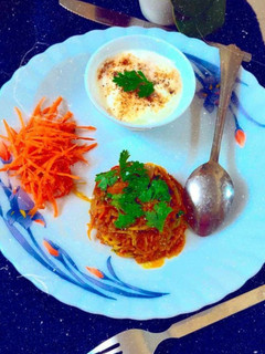 વધેલી રોટલી ની વેજીટેબલ ઉપમા (Rotli Upma Recipe In Gujarati) રેસીપી મુખ્ય ફોટો
