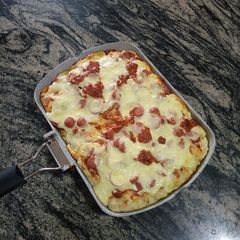 Mozeralla and sausage Pizza A picture of Mozeralla and sausage Pizza.
