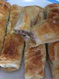Rollitos de hojaldre rellenos de carne molida