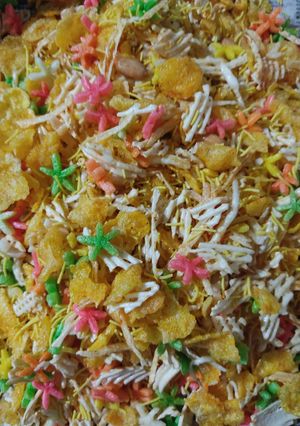મિક્સ ચેવડો (Mix Chevdo Recipe In Gujarati) રેસીપી મુખ્ય ફોટો
