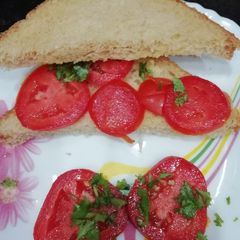 A picture of Tomato sandwich.