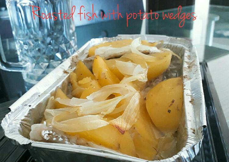 Roasted fish with potato wedges