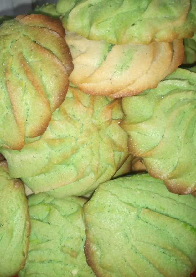 A picture of Buttered cookies.