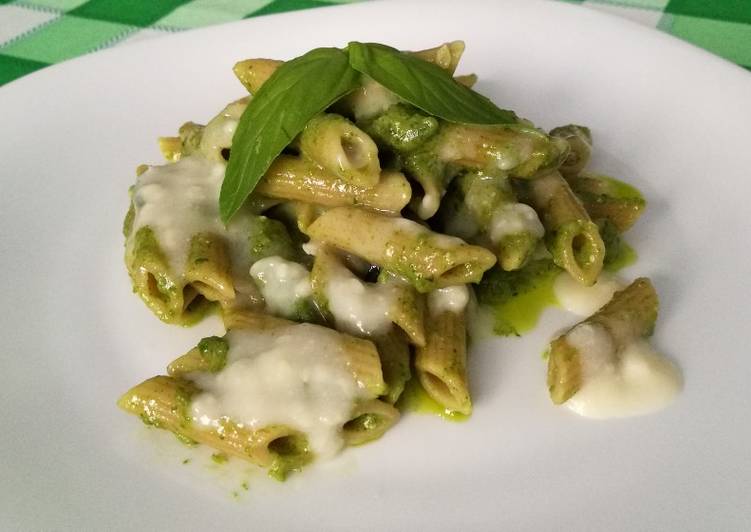 Step-by-Step Guide to Prepare Any-night-of-the-week Penne al pesto con fonduta di gorgonzola