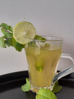 હેલ્થી ડ્રિંક (Healthy Drink Recipe In Gujarati) રેસીપી મુખ્ય ફોટો