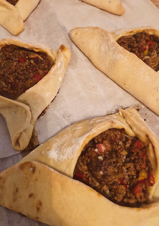Una foto de Fatay (empanadas árabes)