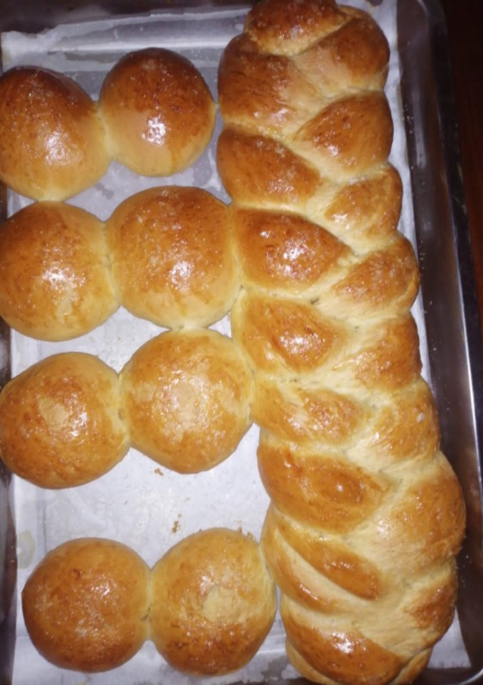 Una foto de Pan casero de leche