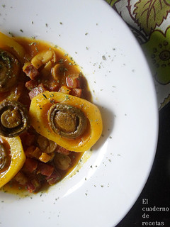 Una foto de Guiso de papas con Champiñones & Jamón