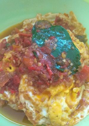 Foto resep Telor Ceplok Balado Daun Jeruk