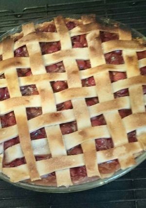A picture of Cherry pie.