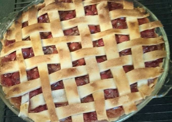 Cherry pie recipe main photo