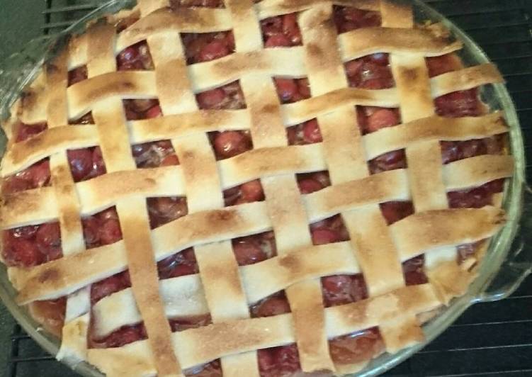 Simple Way to Prepare Any-night-of-the-week Cherry pie