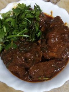ப்ரைடு ஆனியன் மட்டன் கிரேவி(fried onion mutton gravy recipe in tamil) செய்முறை முக்கிய புகைப்படம்