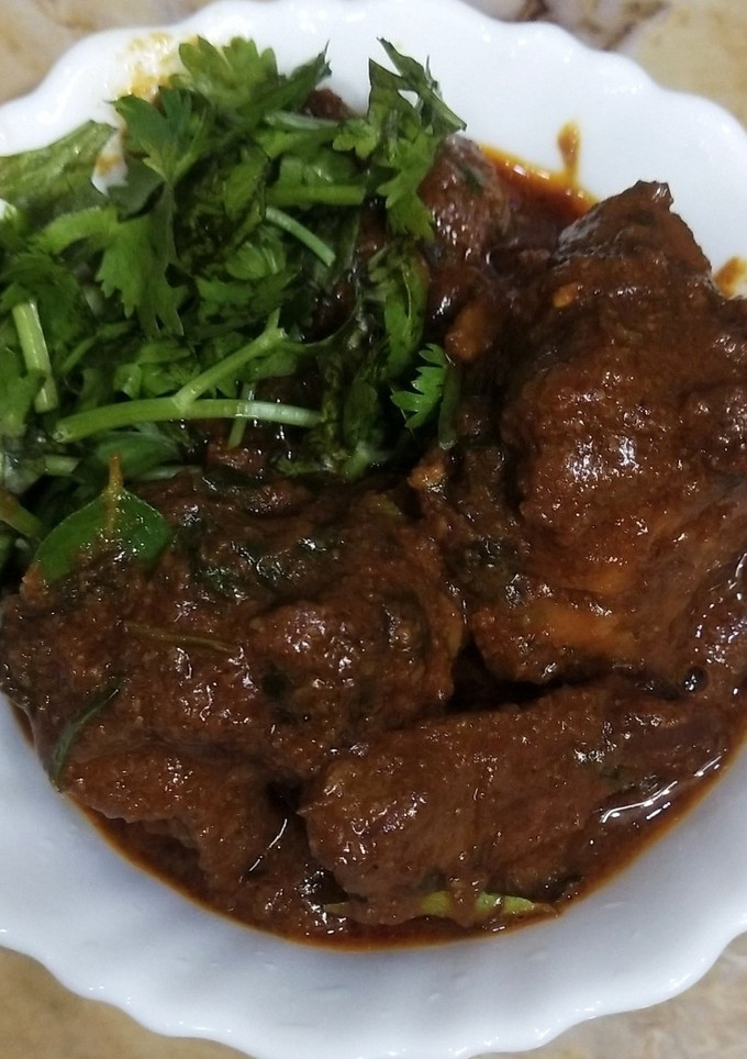 ப்ரைடு ஆனியன் மட்டன் கிரேவி(fried onion mutton gravy recipe in tamil) செய்முறை முக்கிய புகைப்படம்