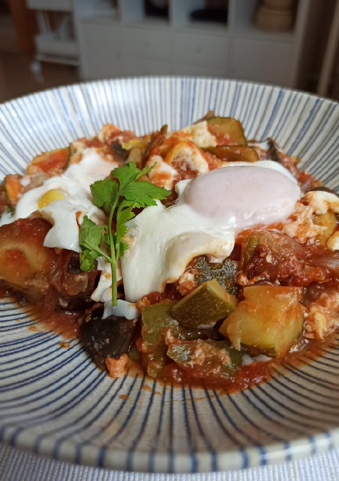 Una foto de Huevos al pisto