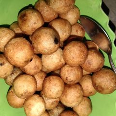A picture of How to Make Bola Bola Coklat.