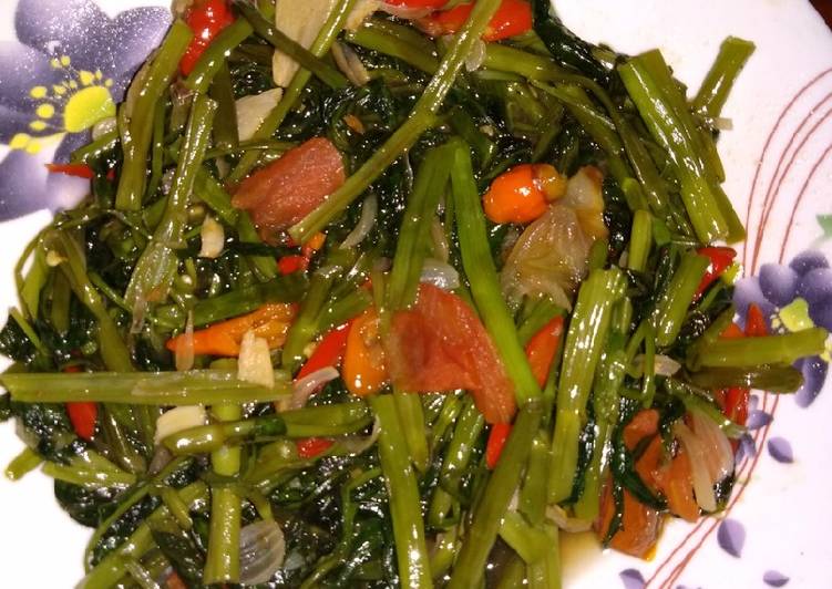 Langkah Mudah untuk Membuat Tumis kangkung, Bikin Ngiler