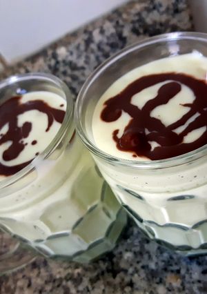 एवोकाडो शेक (Avocado shake recipe in Hindi) रेसिपी मुख्य फोटो