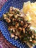 Gratinierter Spargel mit Croutons, Kräutern und Weißwein-Sahne-Sauce
