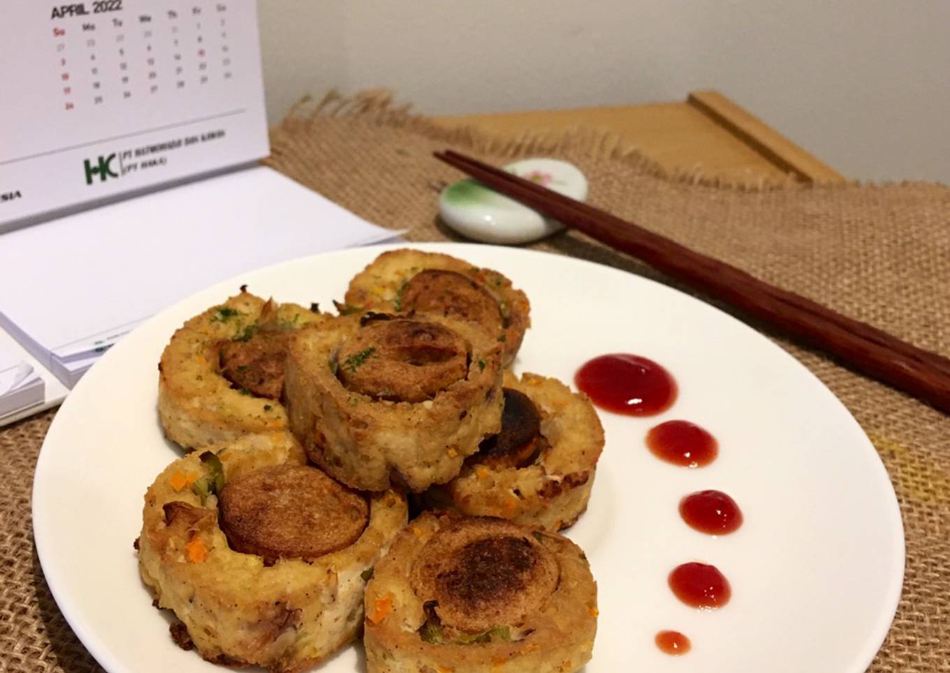 Roll tahu isi sosis (panggang)