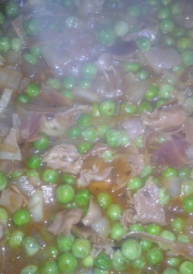 Una foto de Guisantes con jamón