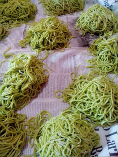 Foto resep resep Mie bayam ( mie ijo)