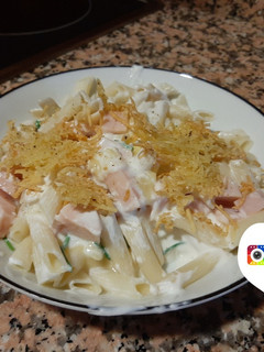 Una foto de Macarrones con Pavo y Queso