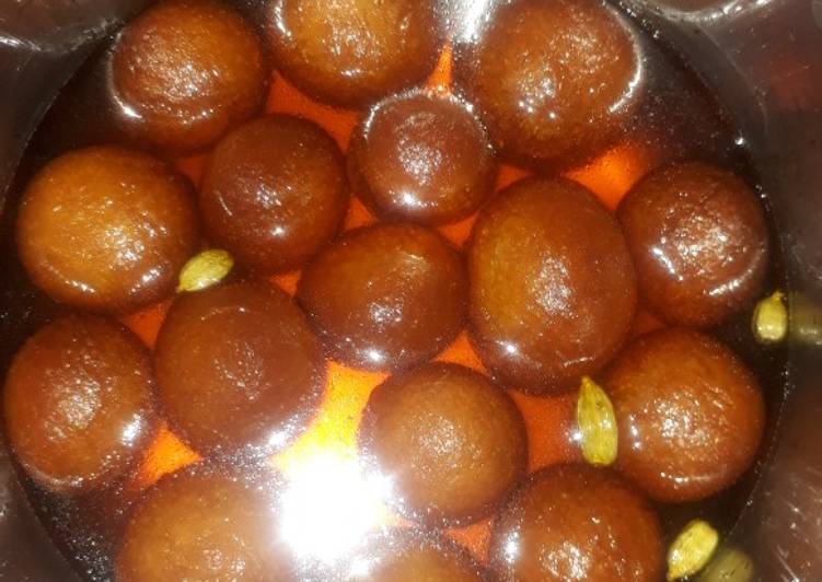 Steps to Prepare Homemade Gulab jamun with milk powder (quick and easy)