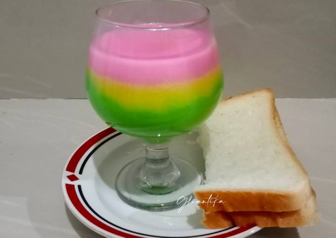 Standar Bagaimana cara buat Puding Pelangi Roti Tawar dijamin enak