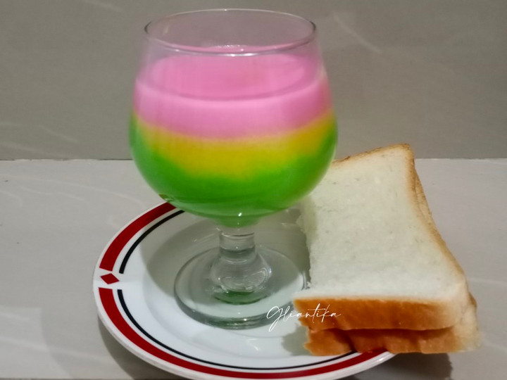 Standar Bagaimana cara buat Puding Pelangi Roti Tawar dijamin enak