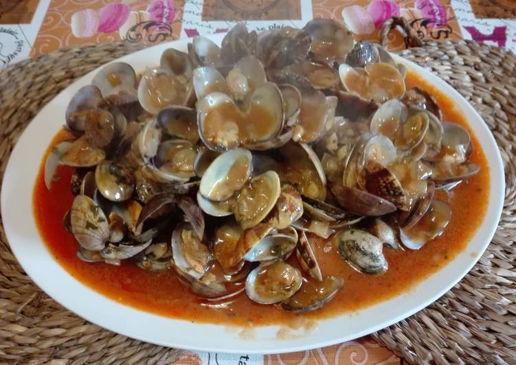 Almejas a la marinera