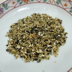 A picture of Homemade Furikake (Japanese rice seasoning）.
