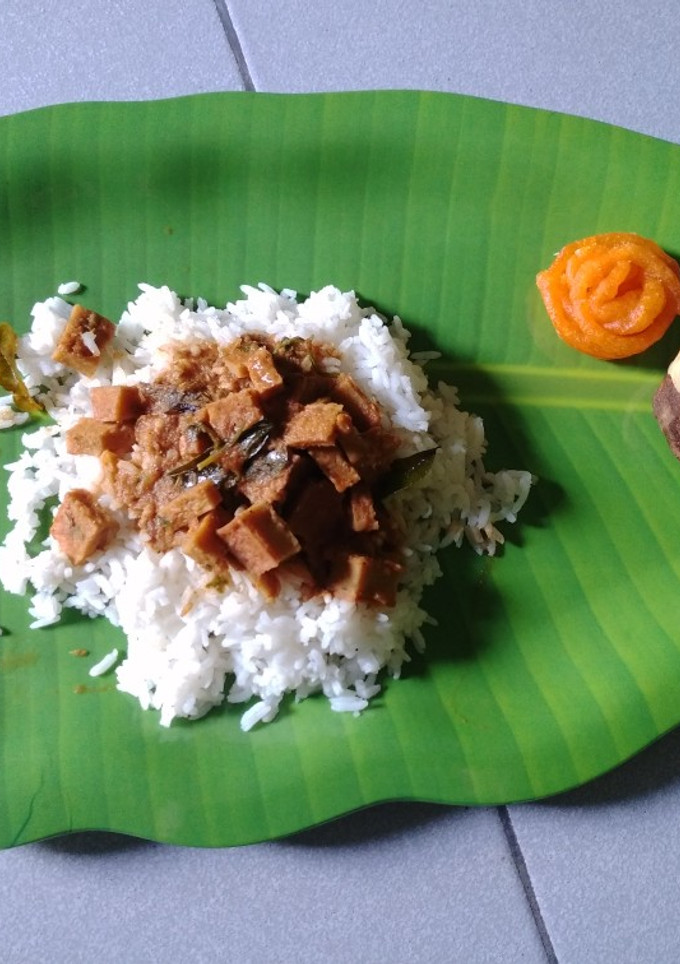 முட்டை ஆம்லெட் கிரேவி (Muttai omelette gravy recipe in tamil) செய்முறை முக்கிய புகைப்படம்