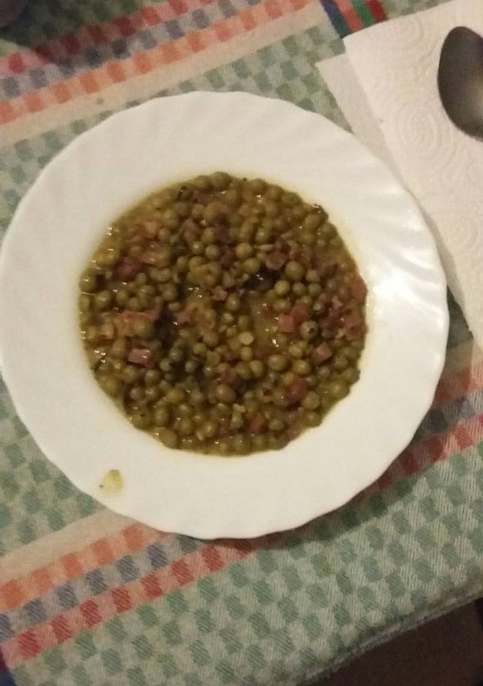 Una foto de Guisantes agridulces salteados con jamón