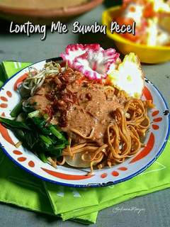 Foto resep Lontong Mie Bumbu Pecel