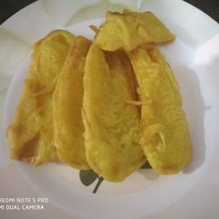 A picture of Banana Fritters / (Pazham Pori).