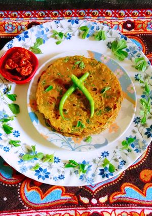 મેથીની ભાજી ના થેપલા (Methi Thepla Recipe in Gujarati) રેસીપી મુખ્ય ફોટો