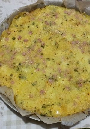 Foto di Pizza cavolfiore con purea di patate prosciutto cotto e fontina