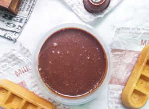 Gambar Chocolate Dipping Sauce - 2 Bahan