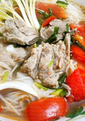 Hình của món Bún sườn.