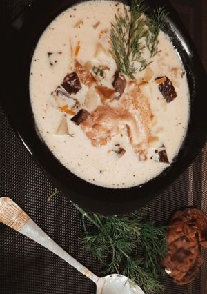 Фото Сырный суп с белыми сушеными грибами и курицей!.