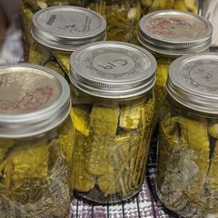 A picture of Evelyn's Pickles.