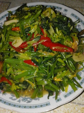 Langkah Mudah untuk Membuat Resep Tumis kangkung bunga pepaya😁 yang Enak Banget Anti Ribet, Uenak Banget