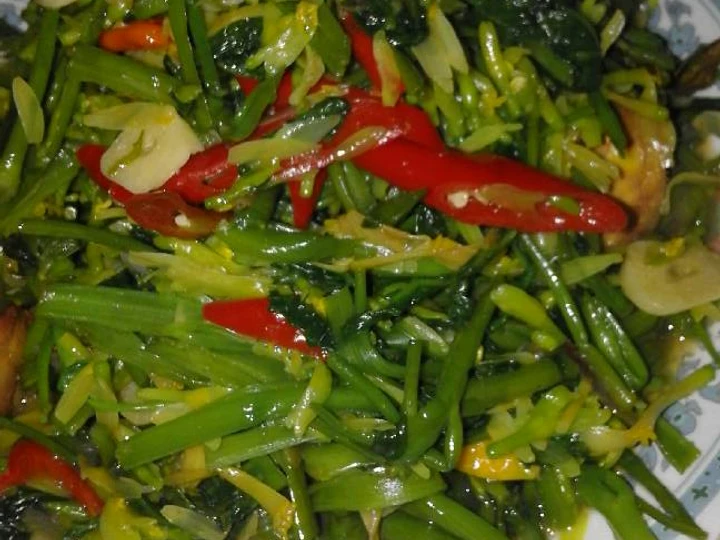 Langkah Mudah untuk Membuat Resep Tumis kangkung bunga pepaya😁 yang Enak Banget Anti Ribet, Uenak Banget