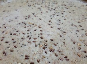 Una foto de Masa para tarta integral con semillas