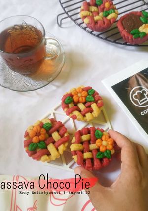 Foto resep 🥧Cassava Choco Pie🥧Merah_Putih